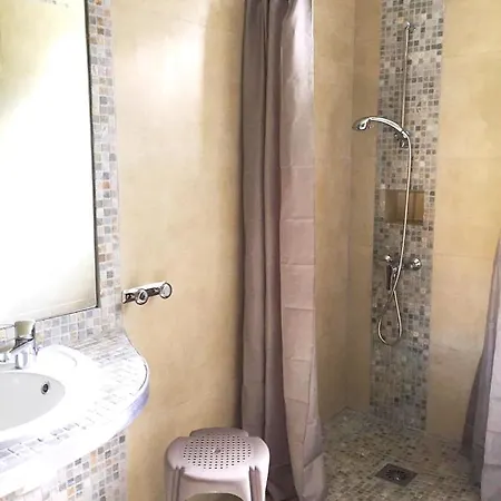 Maison De 2 Chambres Avec Piscine Partagee Et Jardin Amenage A Ocagnano * Sorbo-Ocagnano
