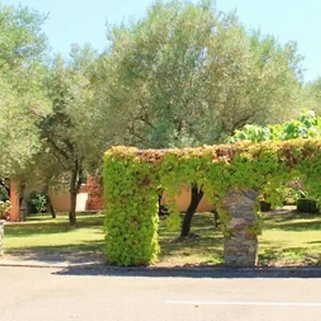 Maison De 2 Chambres Avec Piscine Partagee Et Jardin Amenage A Ocagnano